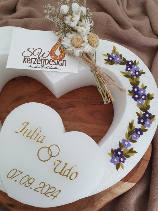 Hochzeitskerze Doppelherzform "Blumenranke" – Bild 3