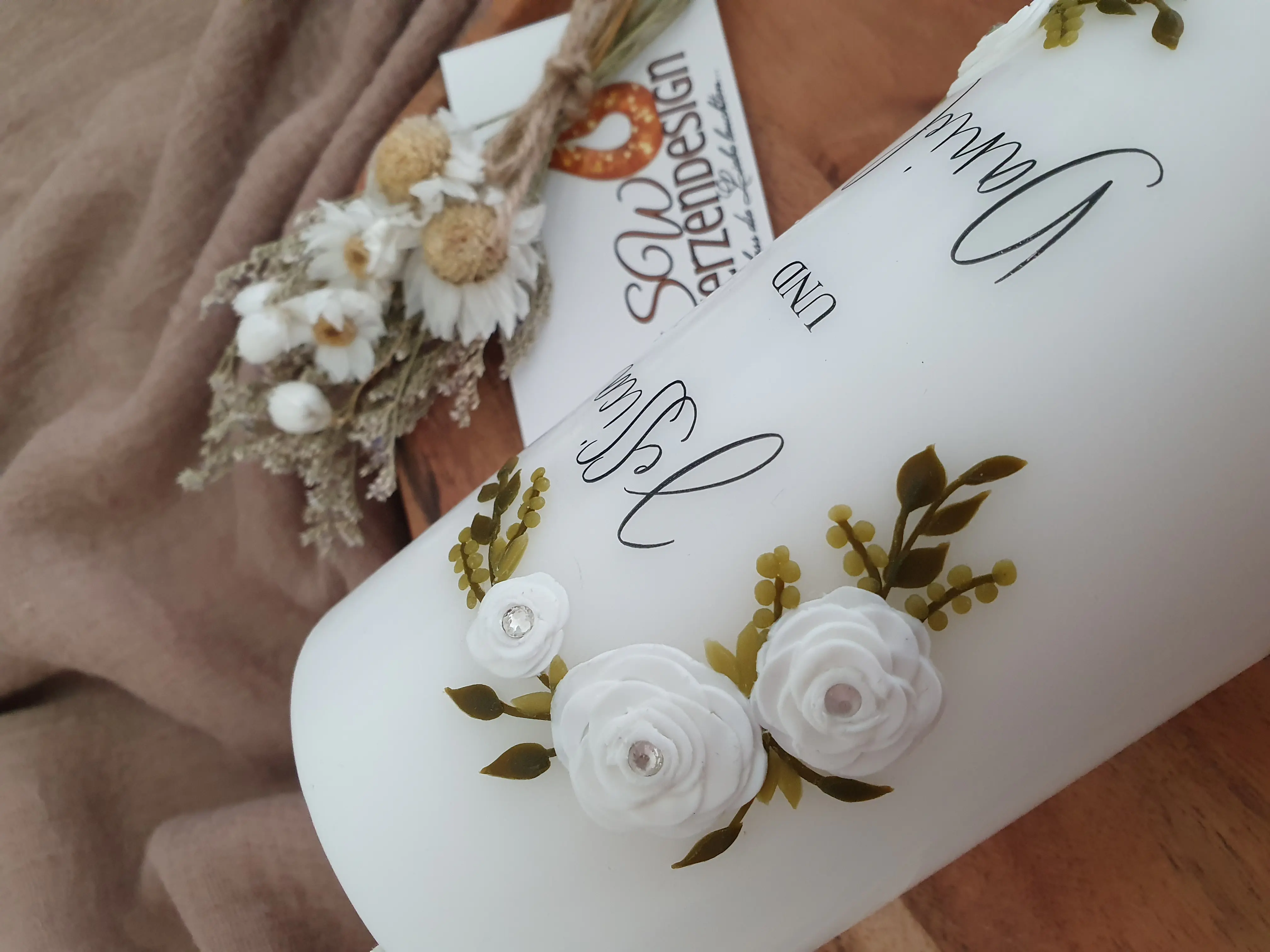 Alternative view of Hochzeitskerze "Rosenkranz" 25x8cm