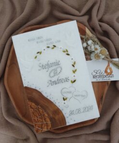Hochzeitskerze Holz "Doppelherzen Blumenranke"
