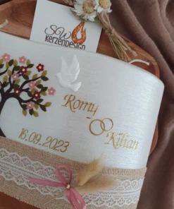 Alternative view of Hochzeitskerze "Welle perlmut Lebensbaum mit Blumen" 26x15x4,5cm