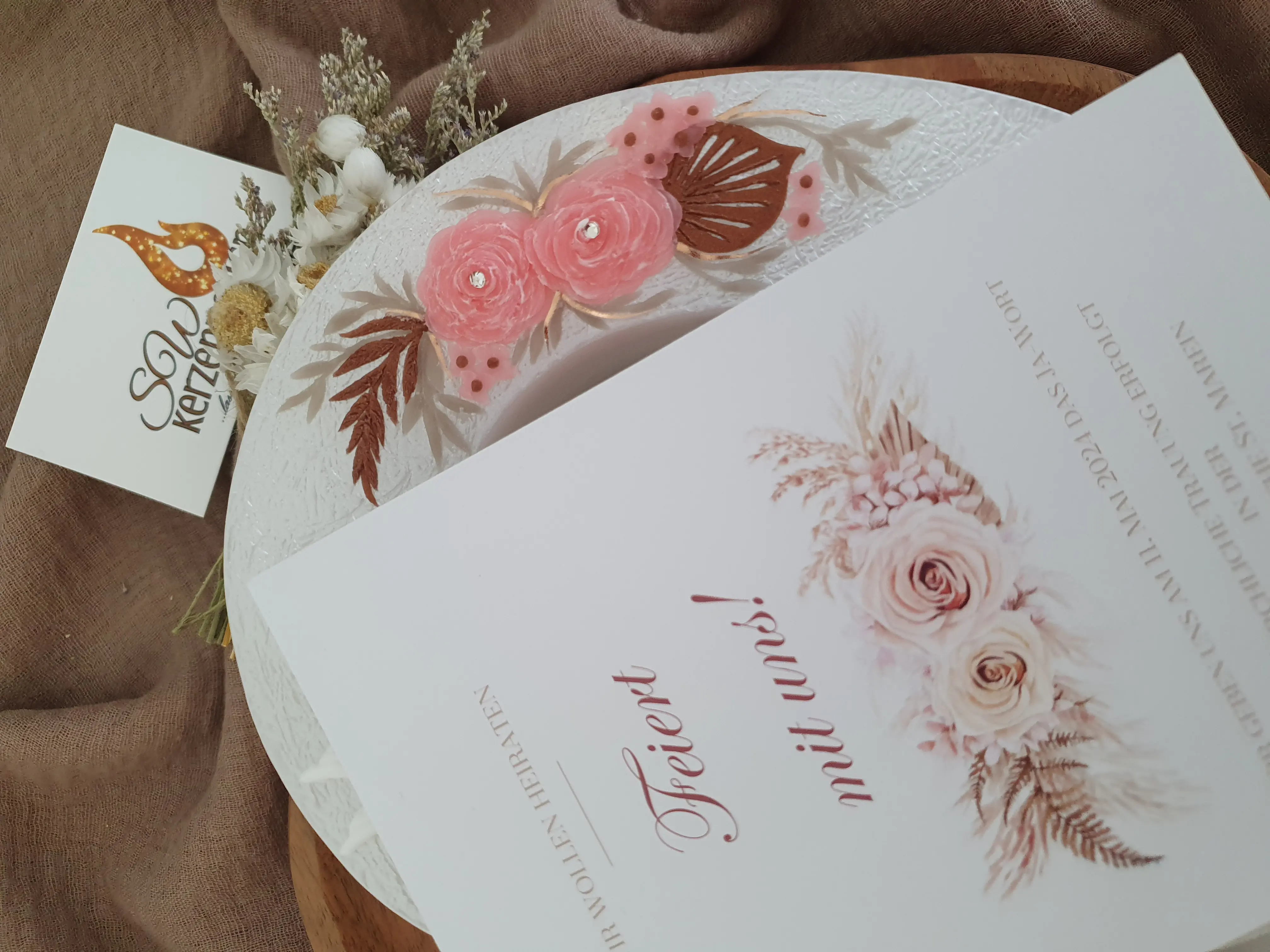 Alternative view of Hochzeitskerze Doppelherzform