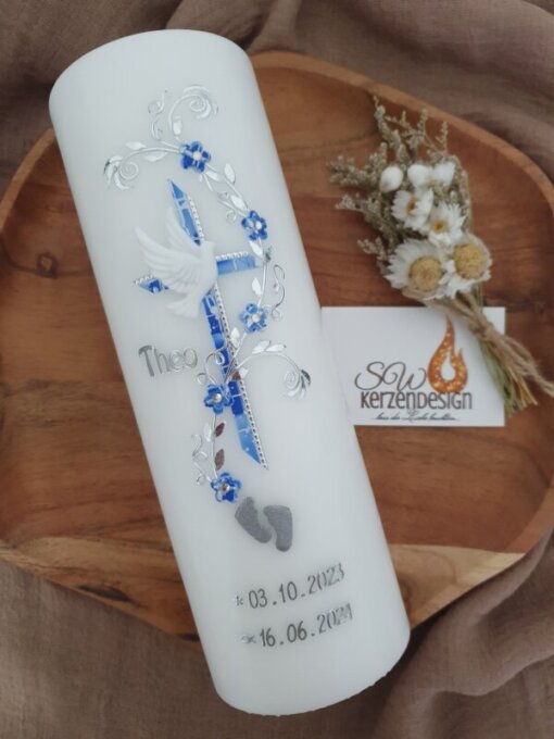 Tischkerze "Babyfüße Blumenranke"