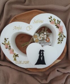 Hochzeitskerze Doppelherzform "Silhouette mit Blumen"